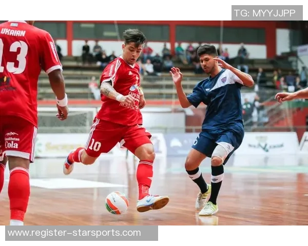 运动数据南京足球队盯防策略分析与比赛表现的得失评估